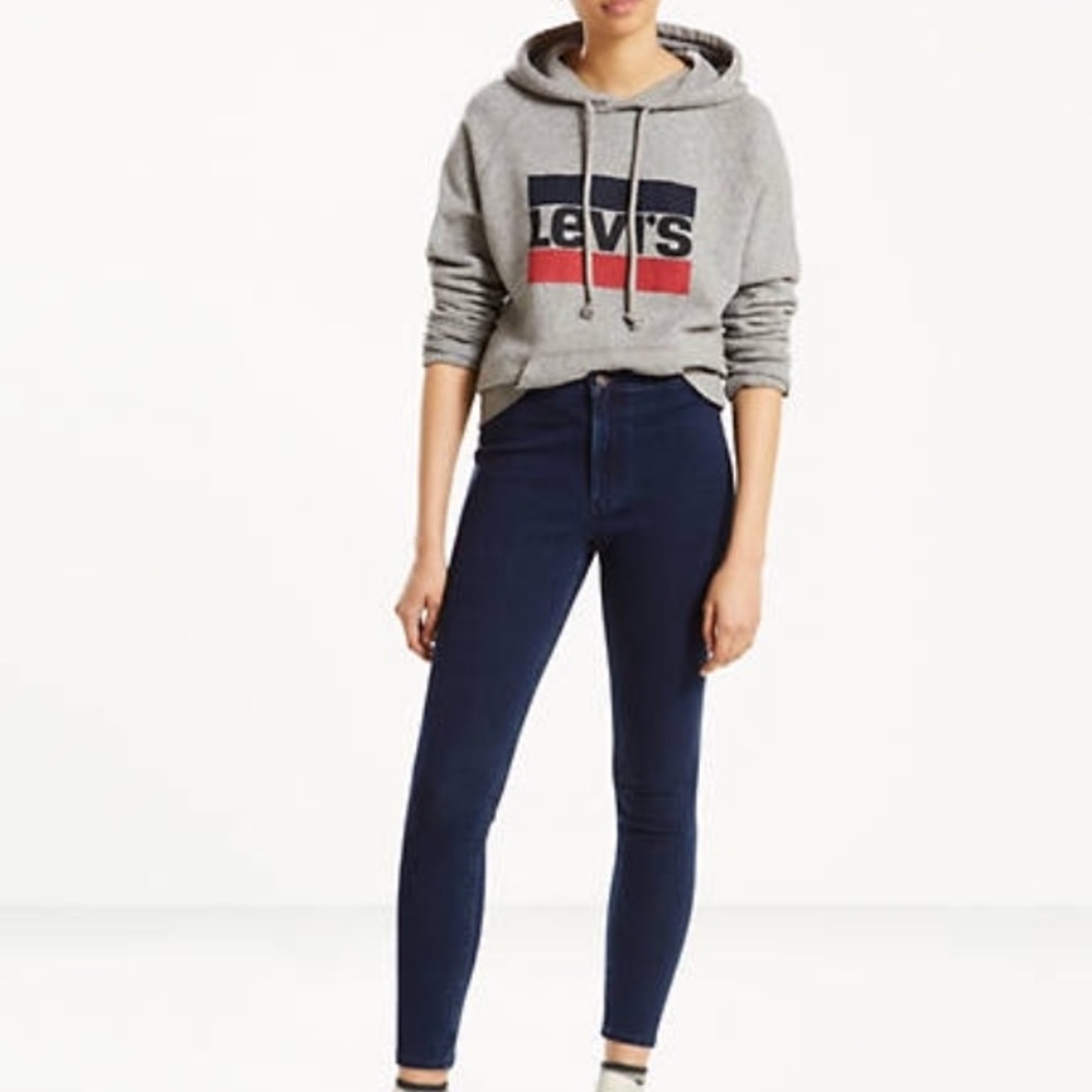 NWT Levi's Runaround Super Skinny Sz S